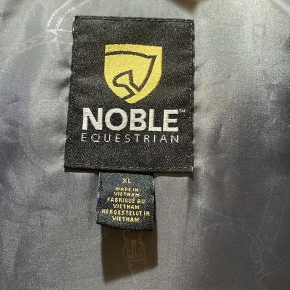 Women's Purple Puffer Vest - Picture 5 of 7